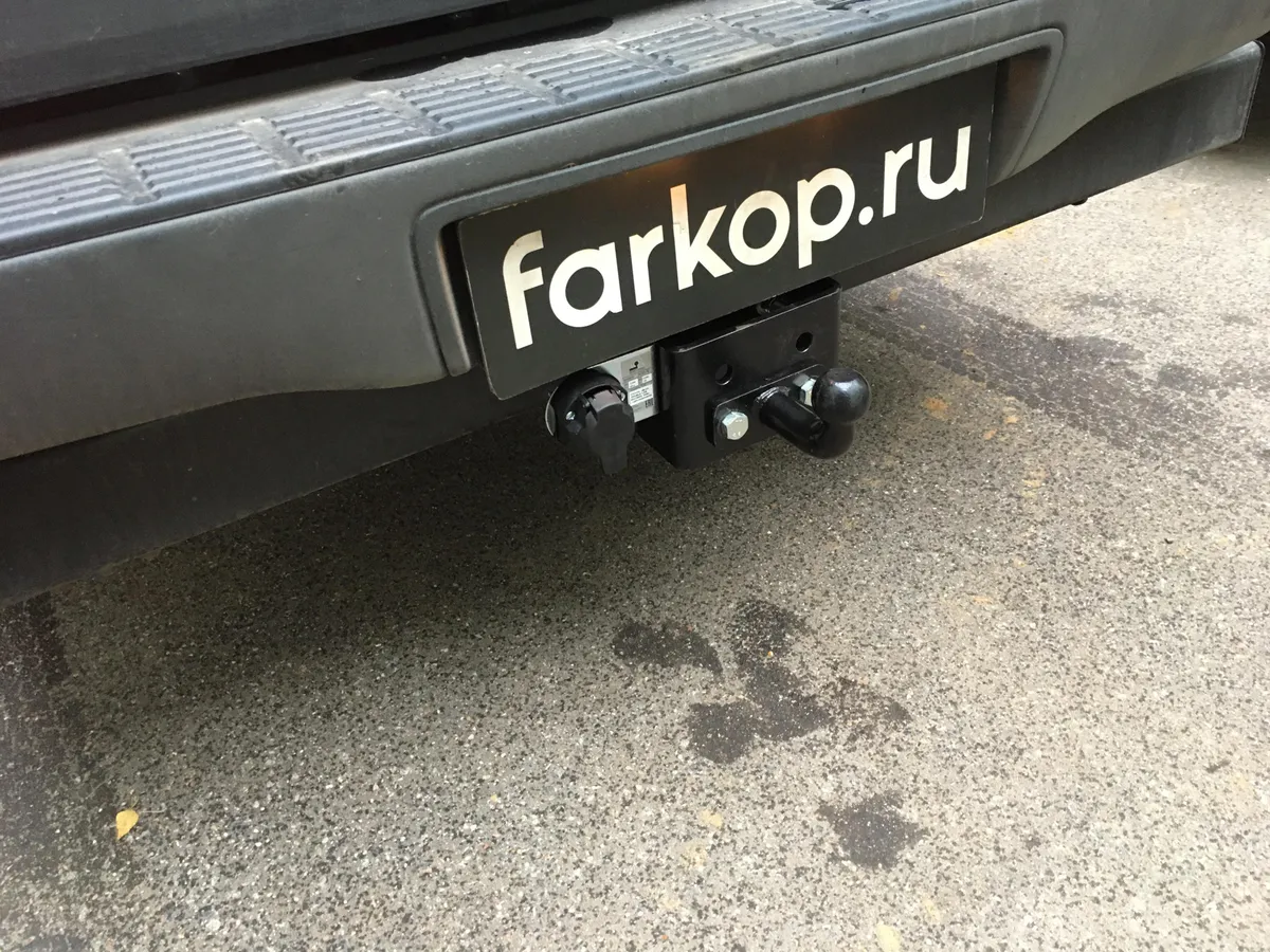 Фаркоп Лидер Плюс для Toyota Hilux 2010-2015 T114-FC в Омск Фаркоп Лидер Плюс для Toyota Hilux 2010-2015 T114-FC в Омск