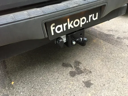 Фаркоп Лидер Плюс для Toyota Hilux 2010-2015 T114-FC в Омск