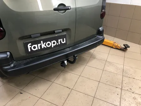 Фаркоп Oris для Peugeot Partner 2008-, (L1, L2) 2556-A в Омск