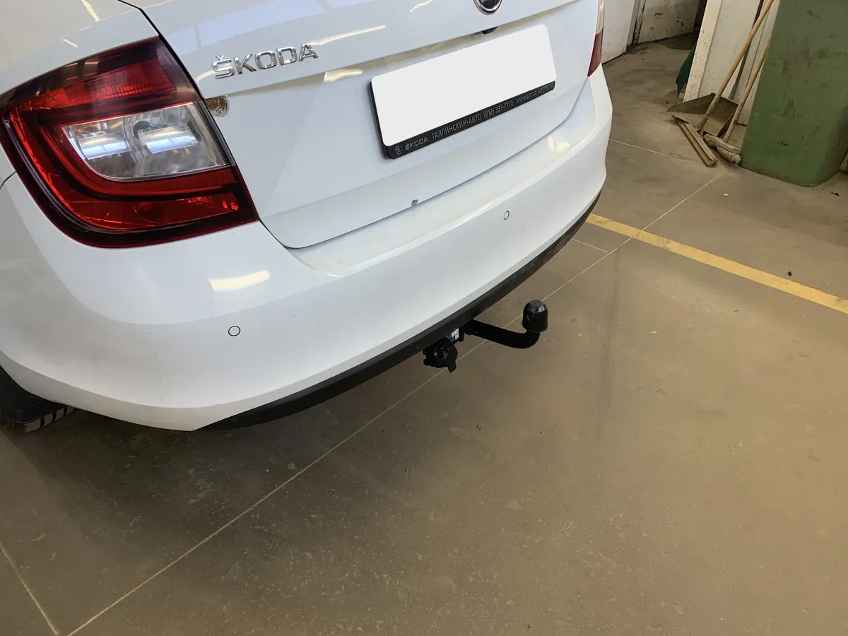 Фаркоп Berg для Skoda Rapid 2014-2020 F.5112.001 в Омск