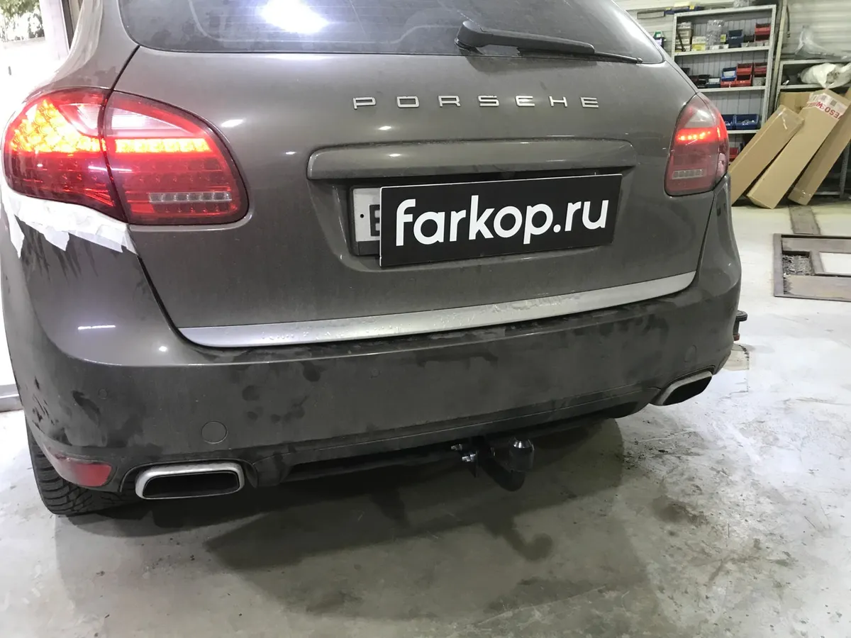 Фаркоп Berg для Porsche Cayenne 2010-2014 F.5813.001 в Омск