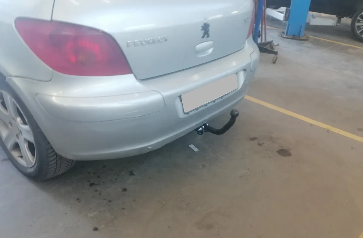 Фаркоп Лидер плюс для Peugeot 307 (хетчбек) 2001-2008 P106-A в Омск Фаркоп Лидер плюс для Peugeot 307 (хетчбек) 2001-2008 P106-A в Омск