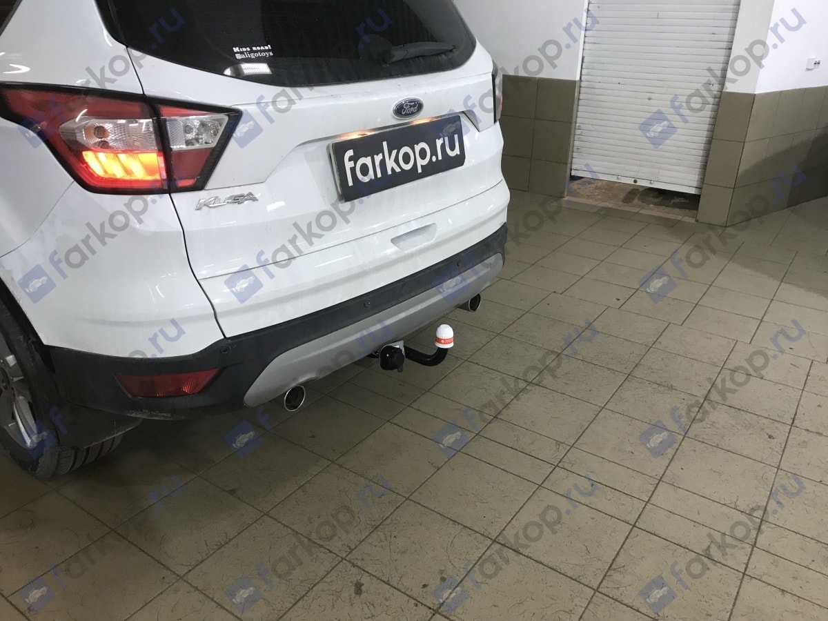 Установили фаркоп Трейлер для Ford Kuga 2013 г.в. Установили фаркоп Трейлер для Ford Kuga 2013 г.в.