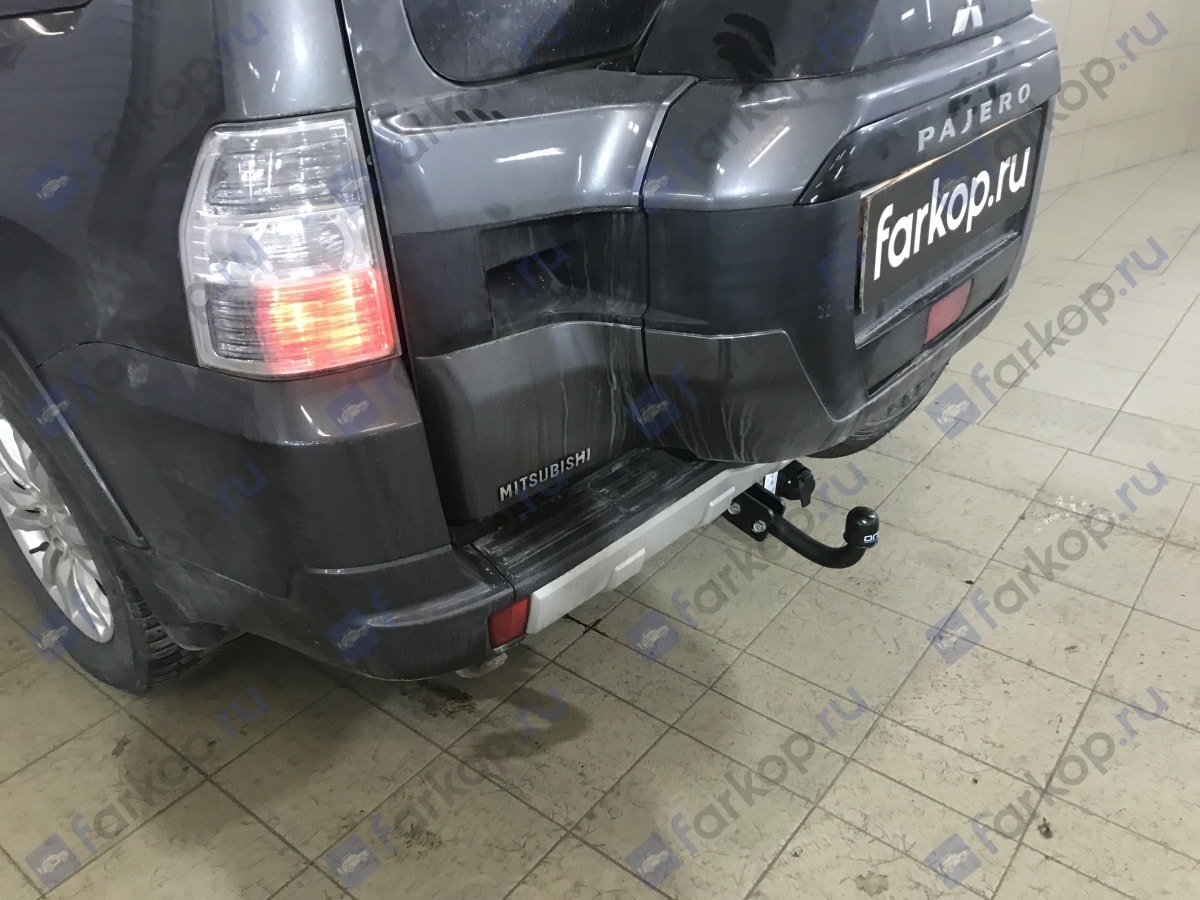 Установили фаркоп Oris для Mitsubishi Pajero 2007 г.в.