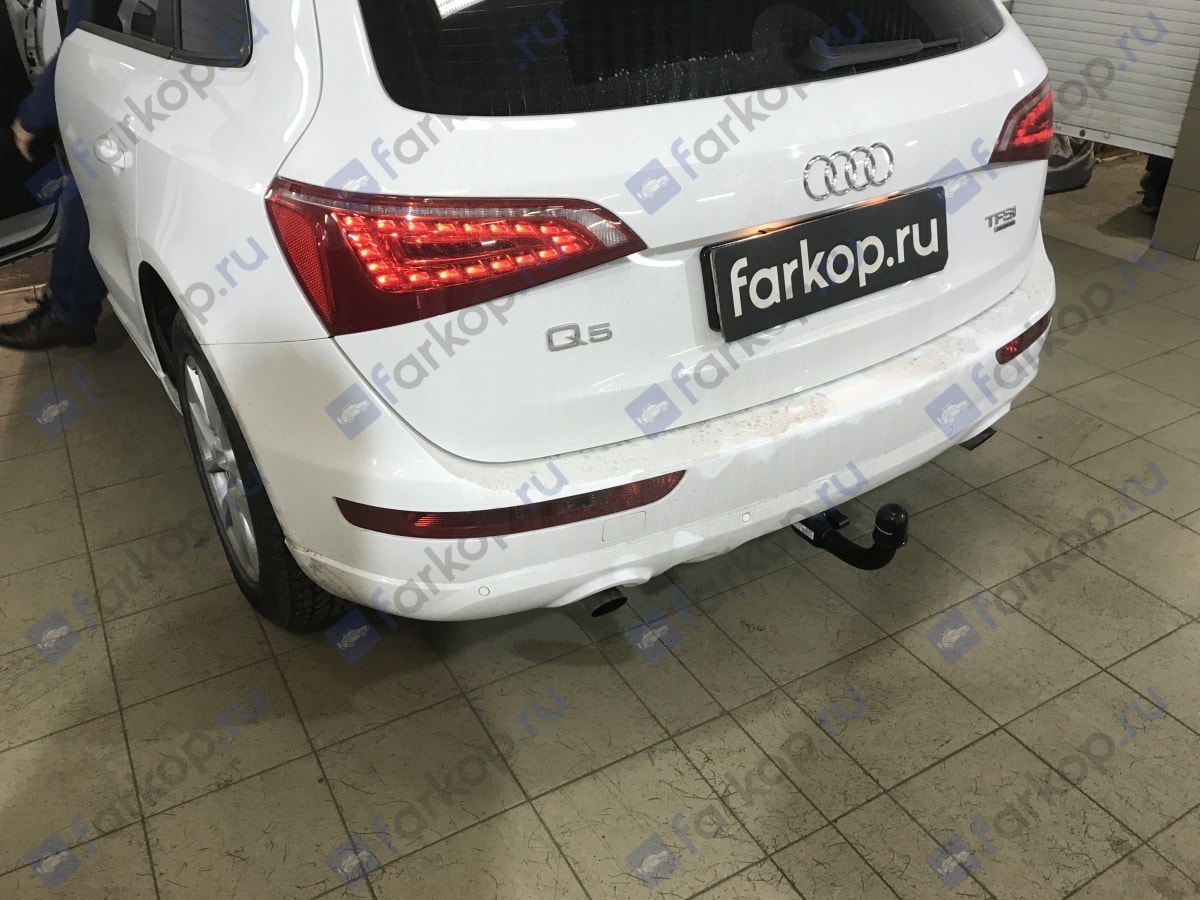 Установили фаркоп Steinhof для Audi Q5 2011 г.в.